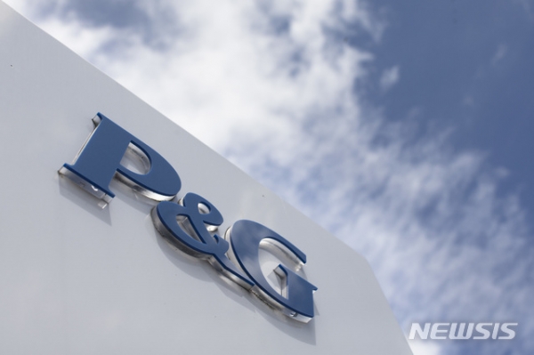 미국 생활용품 제조업체 P&G가 기저귀, 화장지, 키친타월 공급 가격을 4~5% 인상한다고 31일(현지시간) 밝혔다. 사진은 지난 2015년 7월 9일 미국 오하이오주 신시내티에 있는 P&G 본사의 모습.