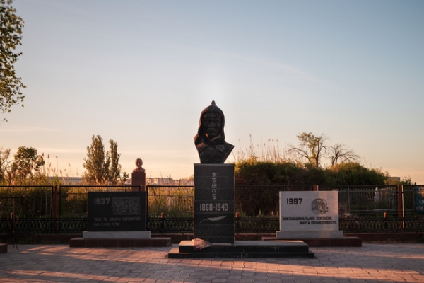 독립운동가 홍범도(1868~1943) 묘소, 카자흐스탄 크질오르다.
