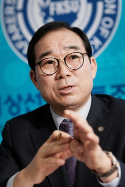 정태길 위원장