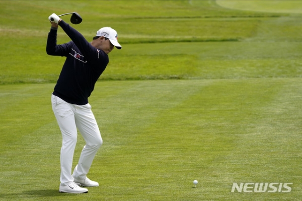 김시우가 8일(현지시간) 미 캘리포니아주 샌프란시스코 TPC 하딩파크에서 열리고 있는 PGA 챔피언십 3라운드 경기를 치르고 있다. 김시우는 중간합계 5언더파 205타로 공동 13위에 이름을 올렸다. 2020.08.09.