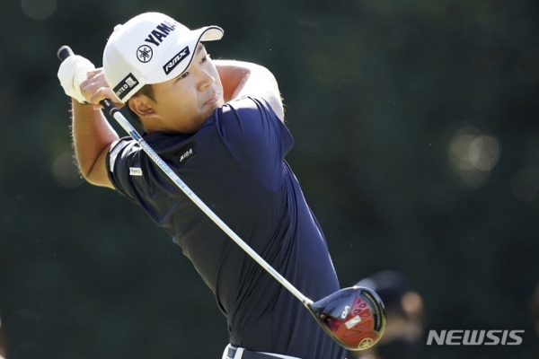 김시우가 24일 일본 지바현 인자이의 아코르디아 골프 나라시노 CC에서 열리고 있는 미국프로골프(PGA) 투어 조조 챔피언십 최종라운드 4번 홀에서 티샷하고 있다. 2021.10.24.